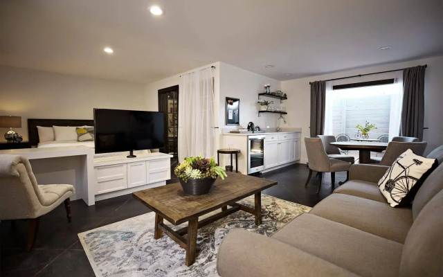 photo 5 of Bespoke Inn Scottsdale