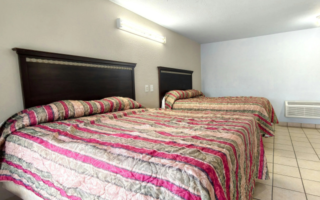 photo 3 of Best Budget Inn San Marcos, TX
