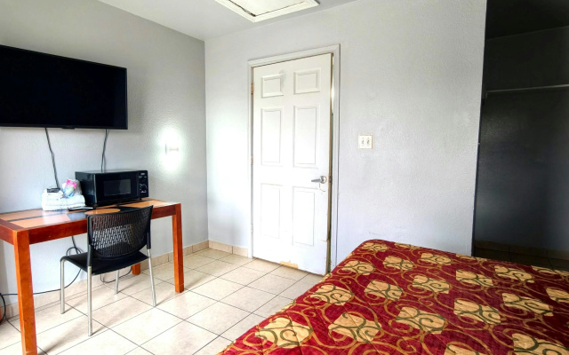 photo 5 of Best Budget Inn San Marcos, TX