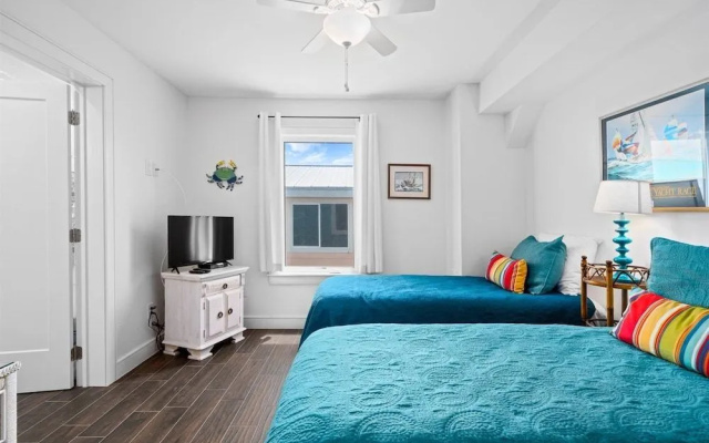 photo 4 of Best Little Orr House by Miss Kitty’s
