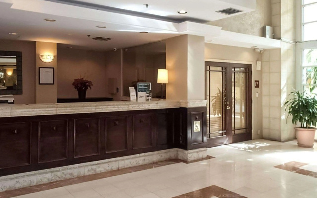 photo 2 of Rodeway Inn South Miami Coral Gables