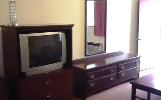 photo 2 of Best Southern Motel
