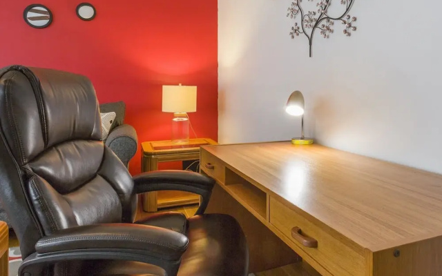 photo 2 of Best Vacation Home In Heart Of Downtown
