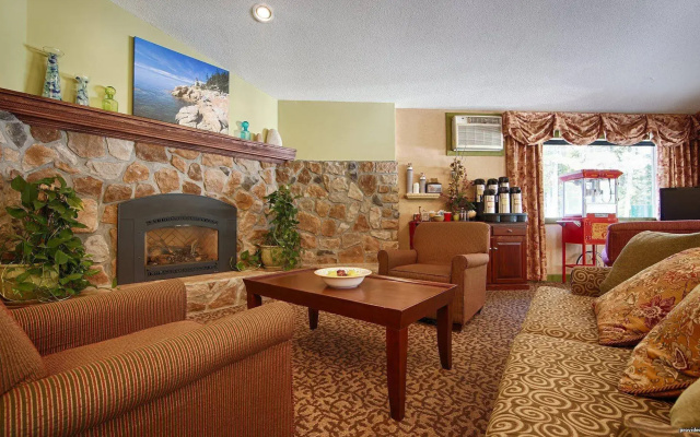 photo 2 of Best Western Acadia Park Inn