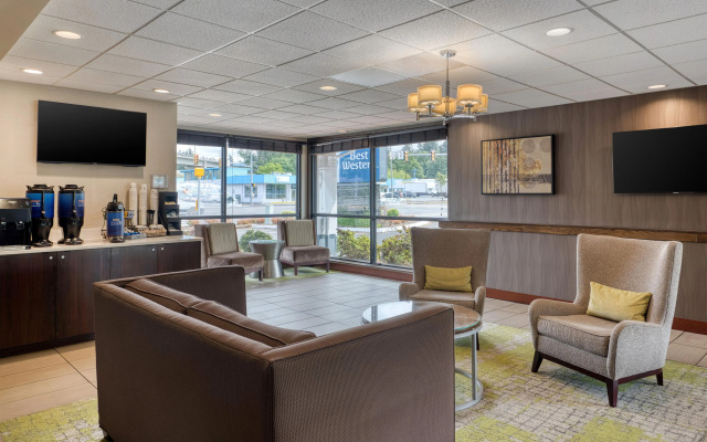 photo 2 of Best Western Seattle Airport Hotel