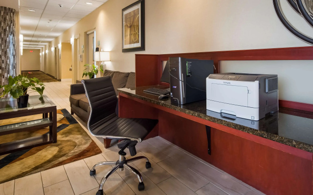photo 3 of Best Western Airport Inn & Suites Cleveland