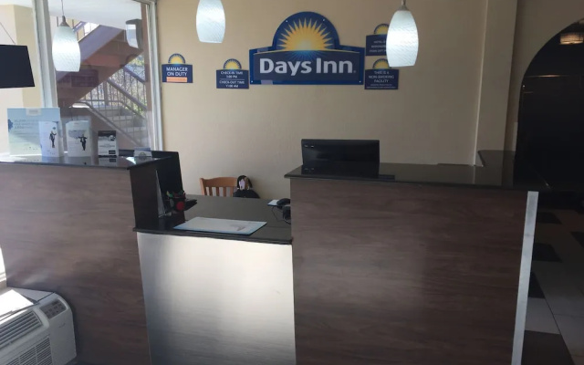 photo 3 of Best Western Airport Inn
