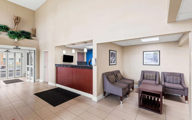 photo 2 of Best Western Airport Inn