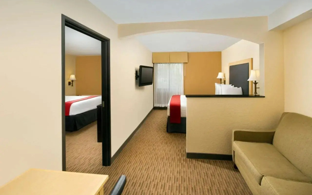 photo 4 of Best Western Alamo Suites