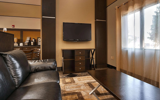 photo 5 of Best Western Inn & Suites - Lake Charles