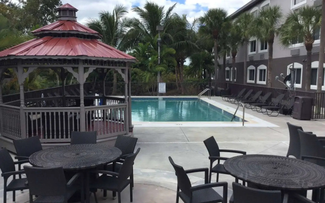 photo 5 of Days Inn & Suites by Wyndham Bonita Springs North Naples