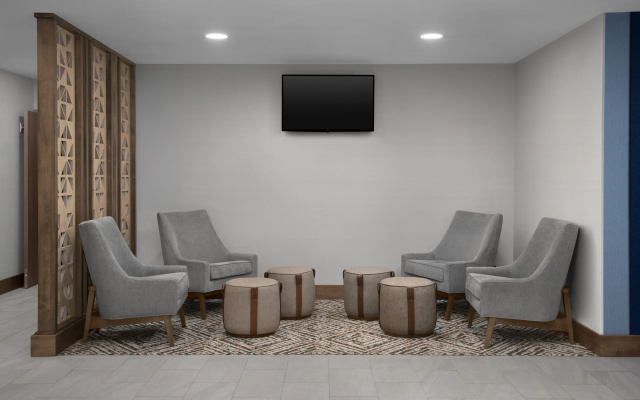 photo 2 of Candlewood Suites Baltimore - BWI Airport NE