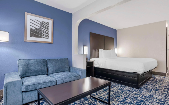 photo 3 of Best Western Canton Inn