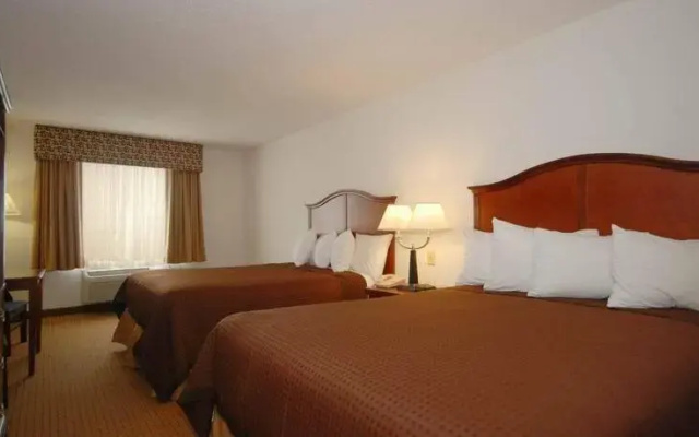 photo 5 of Best Western Carrollton Inn & Suites