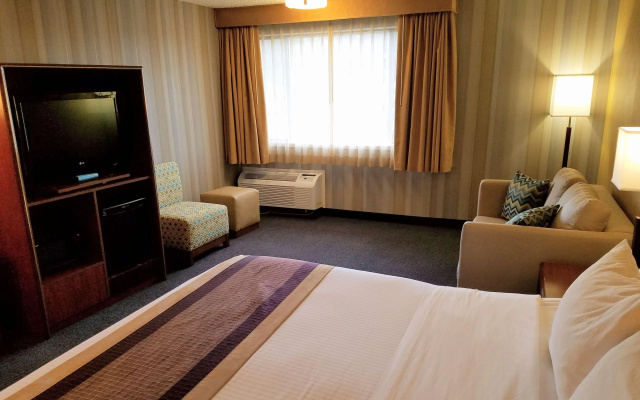 photo 5 of Best Western Cascadia Inn