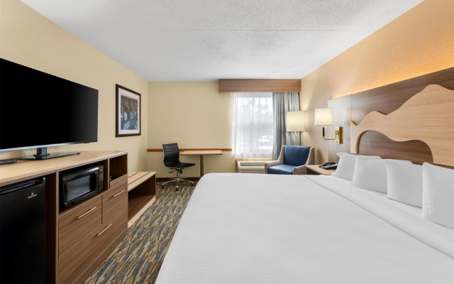 photo 3 of Best Western Center Pointe Inn