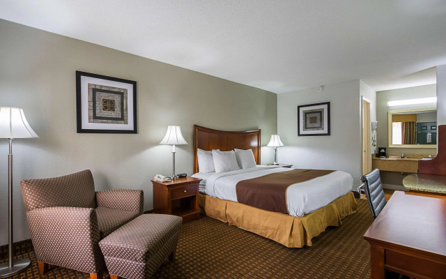 photo 3 of Best Western Central Inn