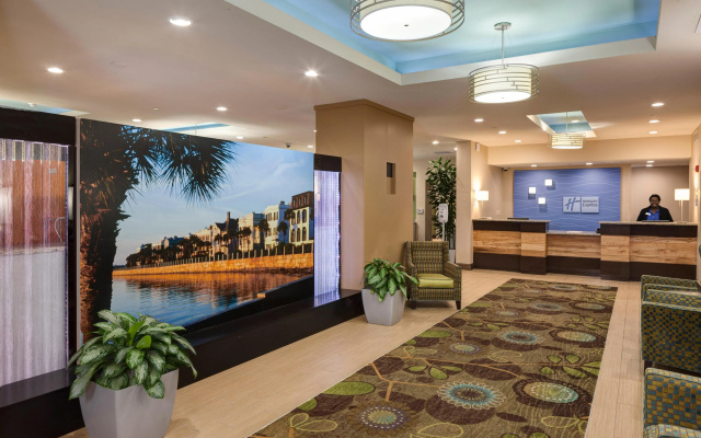 photo 2 of Holiday Inn Express Charleston – Downtown Medical Area