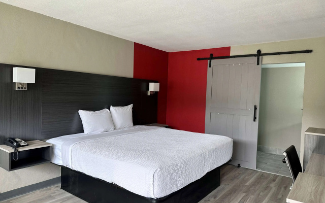 photo 3 of Ramada by Wyndham Cocoa