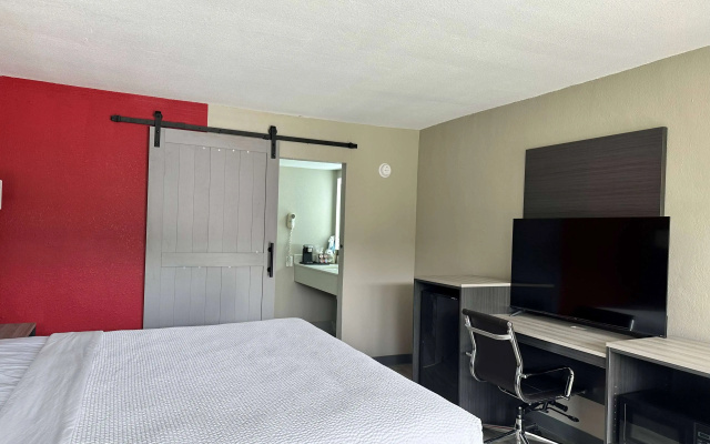 photo 4 of Ramada by Wyndham Cocoa