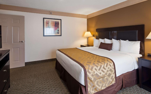photo 3 of Best Western Concordville Hotel & Conference Center