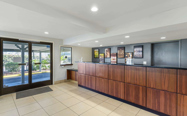photo 3 of Best Western Cordelia Inn