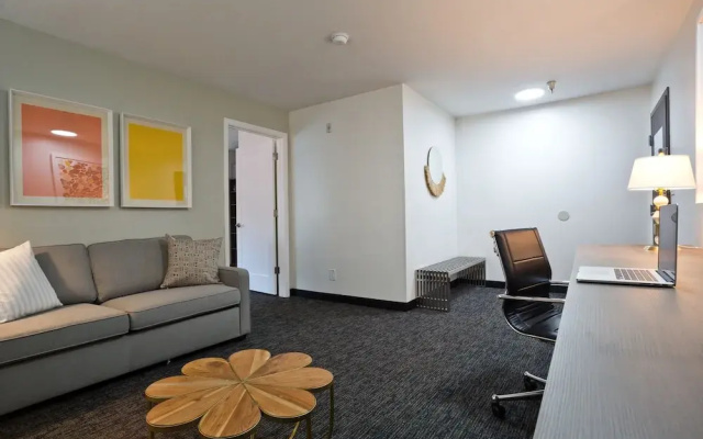 photo 5 of Best Western Crestview Hotel & Suites