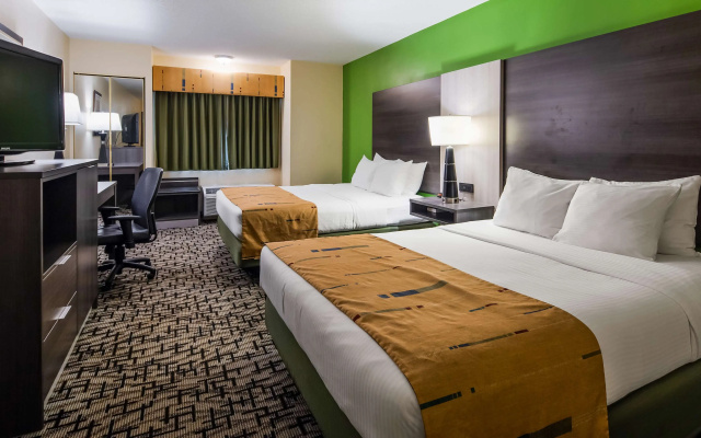 photo 3 of Best Western Crown Inn & Suites