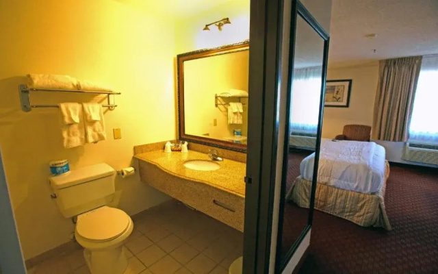 photo 4 of Best Western Cypress Inn & Suites