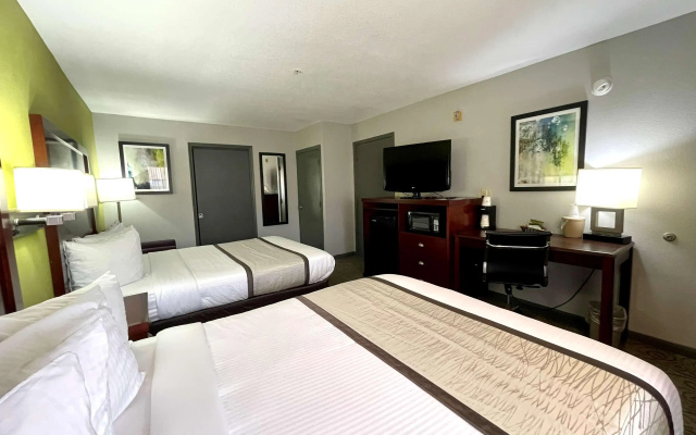 photo 4 of SureStay Hotel by Best Western Deer Park