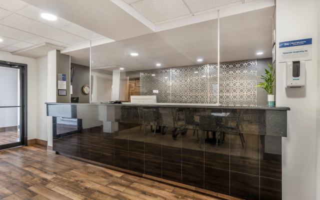 photo 2 of Best Western Des Plaines/O’Hare