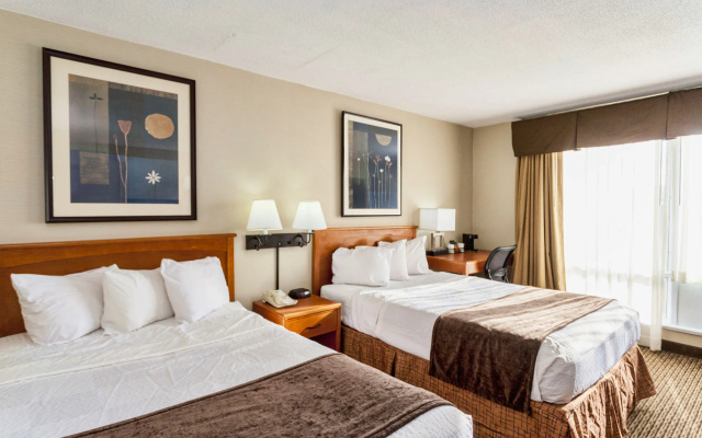 photo 4 of The Downtown Duluth Inn