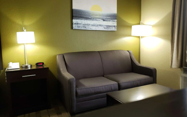 photo 4 of Best Western Edgewater Inn
