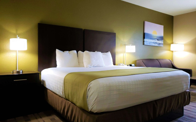 photo 5 of Best Western Edgewater Inn