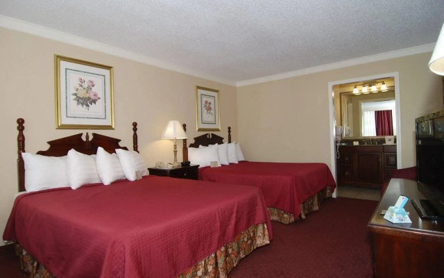 photo 3 of Osage Creek Lodge