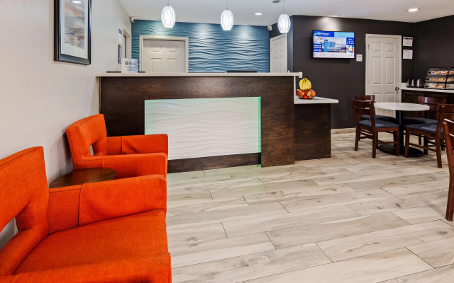 photo 2 of Best Western Executive Inn