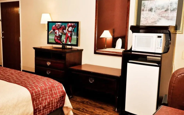 photo 3 of Best Western Executive Inn