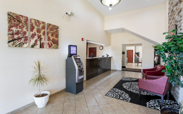 photo 3 of Red Roof Inn Carrollton