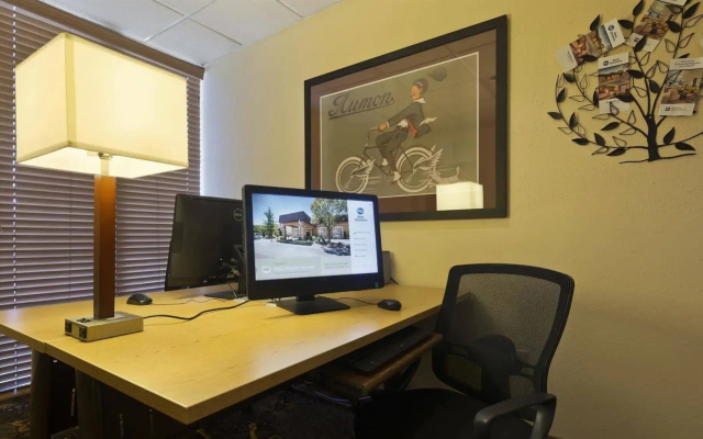 photo 3 of Best Western Fairfield Inn