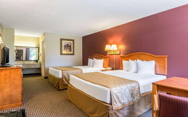 photo 3 of The Parkwood Inn & Suites