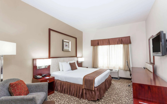 photo 5 of Baymont by Wyndham Columbia Fort Jackson