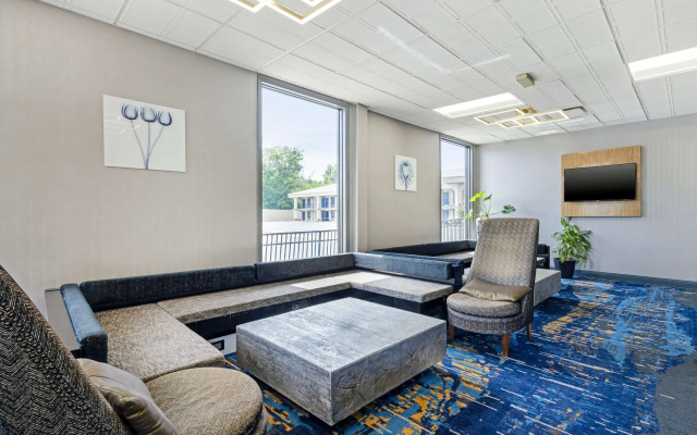 photo 2 of Best Western Franklin Inn