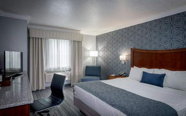photo 2 of Best Western Franklin Square Inn
