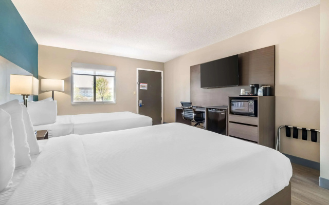 photo 5 of Best Western Green Tree Inn