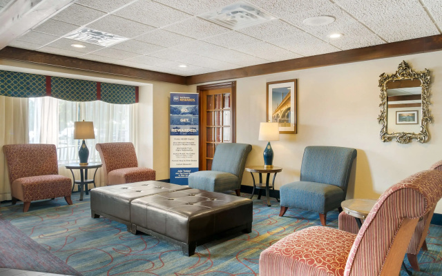 photo 3 of Best Western Greenfield Inn