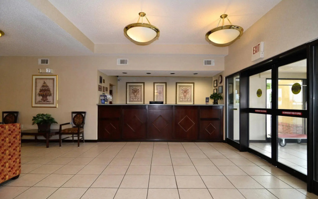 photo 2 of Best Western Hiram Inn & Suites