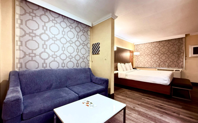 photo 4 of Best Western Hollywood Plaza Hotel - Walk of Fame Film City LA