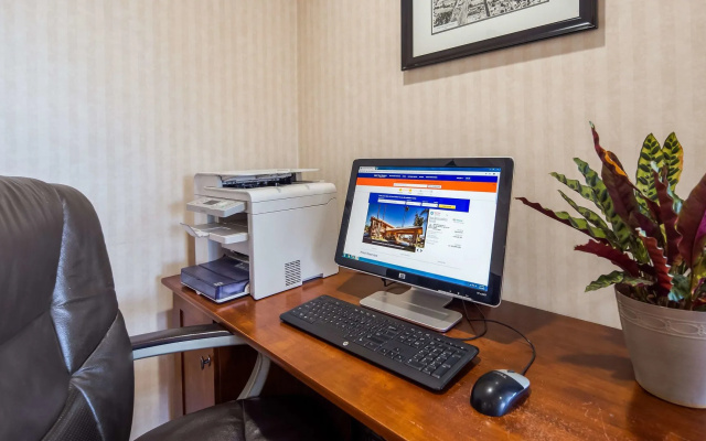 photo 4 of Empire Inn