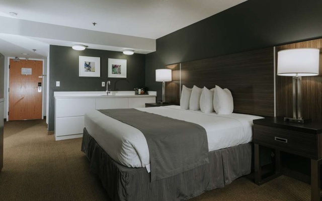 photo 2 of Best Western Inn at the Meadows