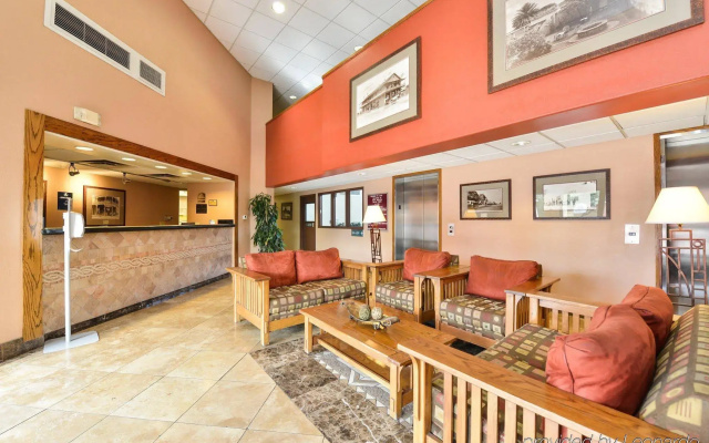 photo 2 of Holiday Inn Express & Suites Phoenix - Tempe by IHG
